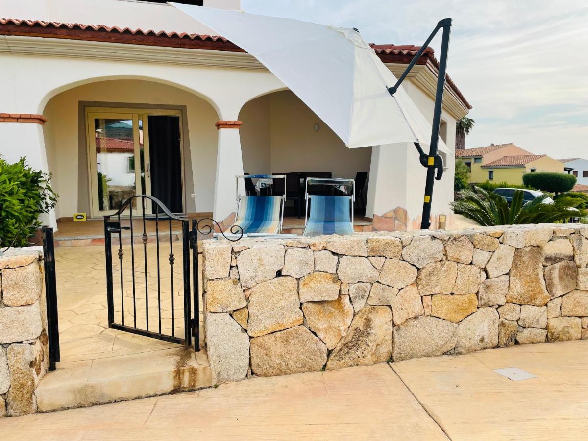 Turquoise & Wood Stylish House 23 * Budoni